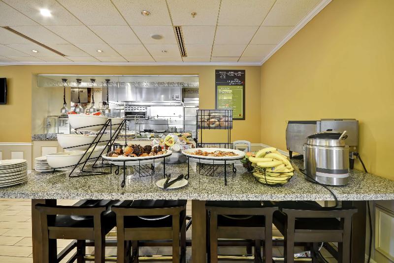 فندق Hilton Garden Inn Ft Myers