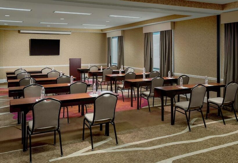 Отель Hilton Garden Inn Philadelphia Center City