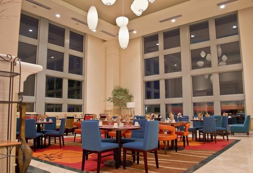 هتل Hilton Garden Inn Philadelphia Center City