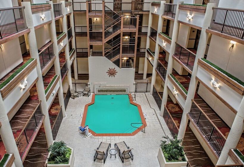 酒店 Hilton Garden Inn San Antonio Airport