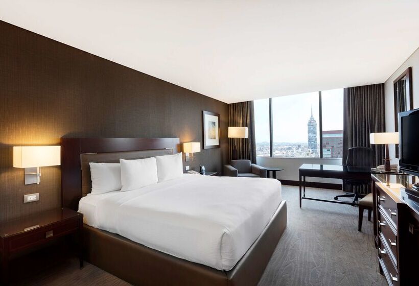 هتل Hilton Mexico City Reforma