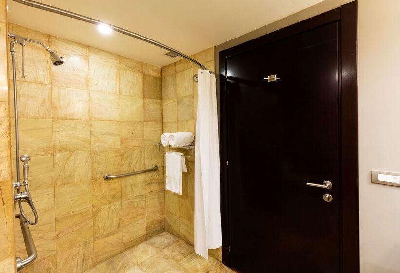 هتل Hilton Mexico City Reforma