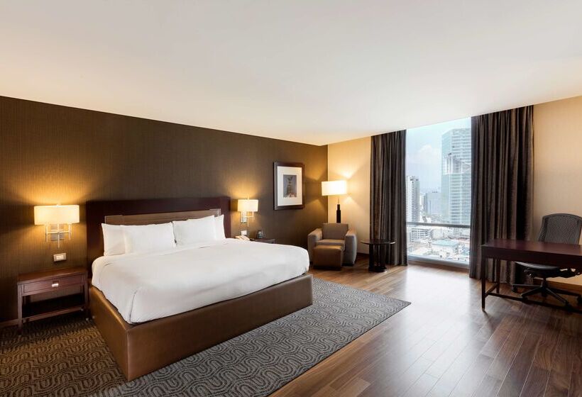 هتل Hilton Mexico City Reforma