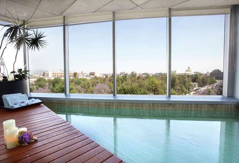 هتل Hilton Mexico City Reforma