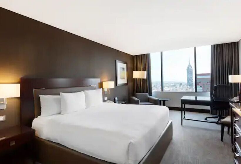 هتل Hilton Mexico City Reforma