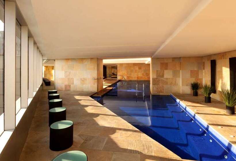 هتل Hilton Mexico City Reforma