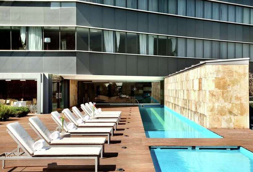 هتل Hilton Mexico City Reforma