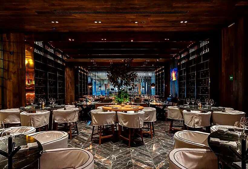 هتل Hilton Mexico City Reforma