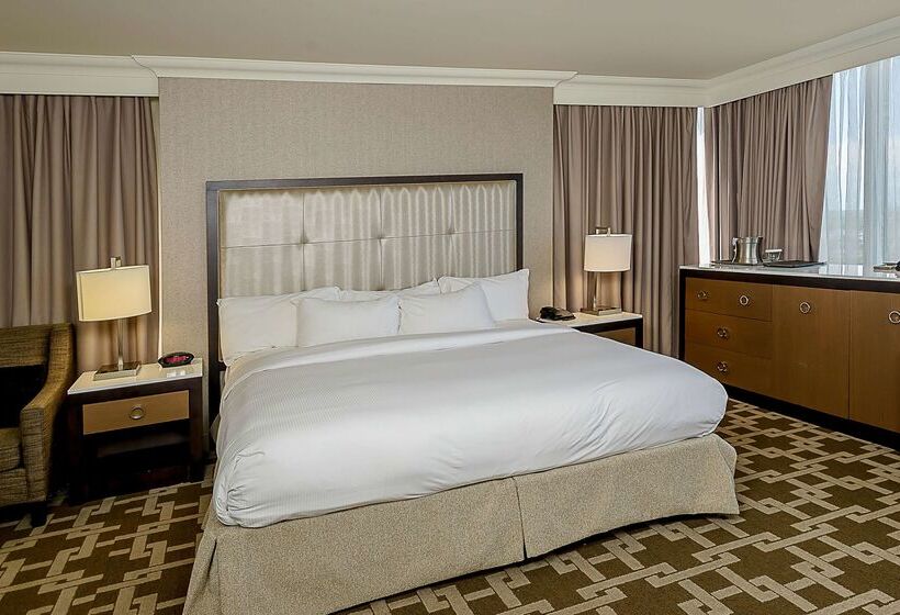 Hilton Niagara Falls/fallsview Hotel & Suites
