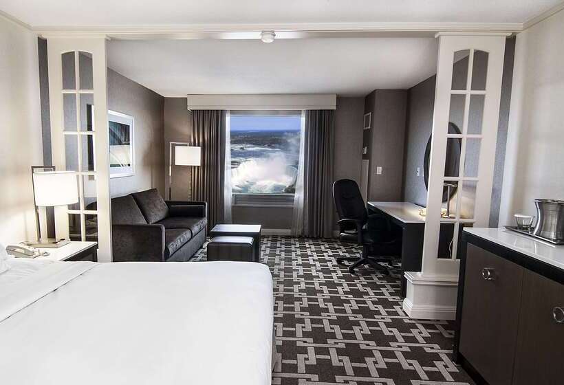 Hilton Niagara Falls/fallsview Hotel & Suites