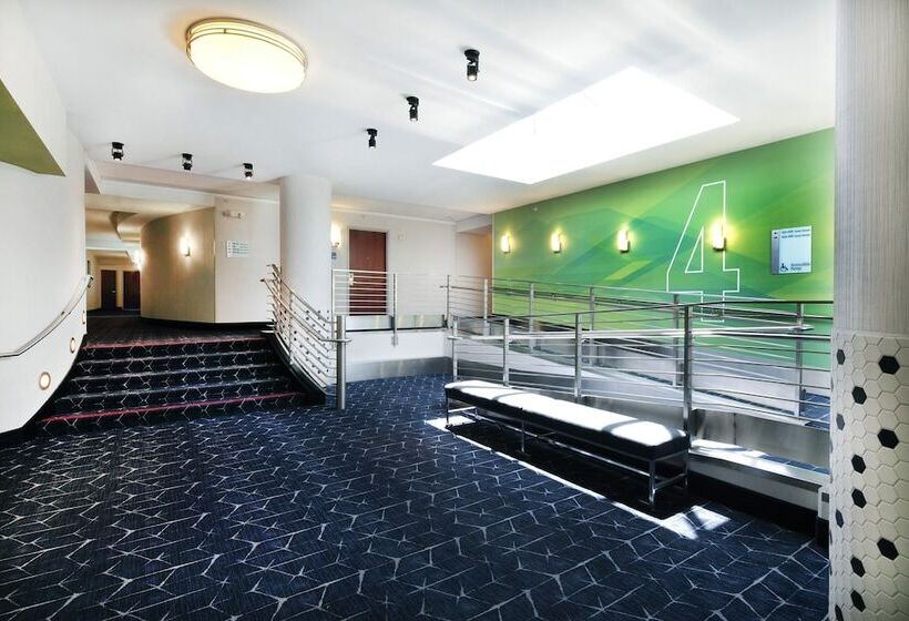 Holiday Inn Express Hotel & Suites Fisherman S Wharf, An Ihg