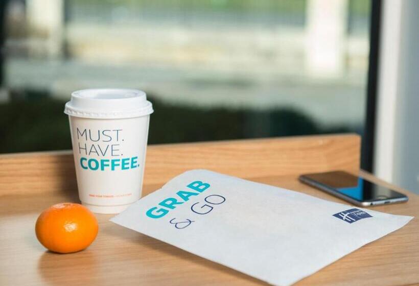 Отель Holiday Inn Express Glasgow Airport, An Ihg