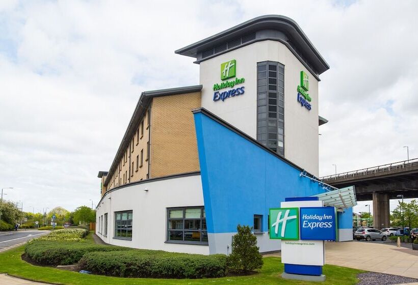 Отель Holiday Inn Express Glasgow Airport, An Ihg