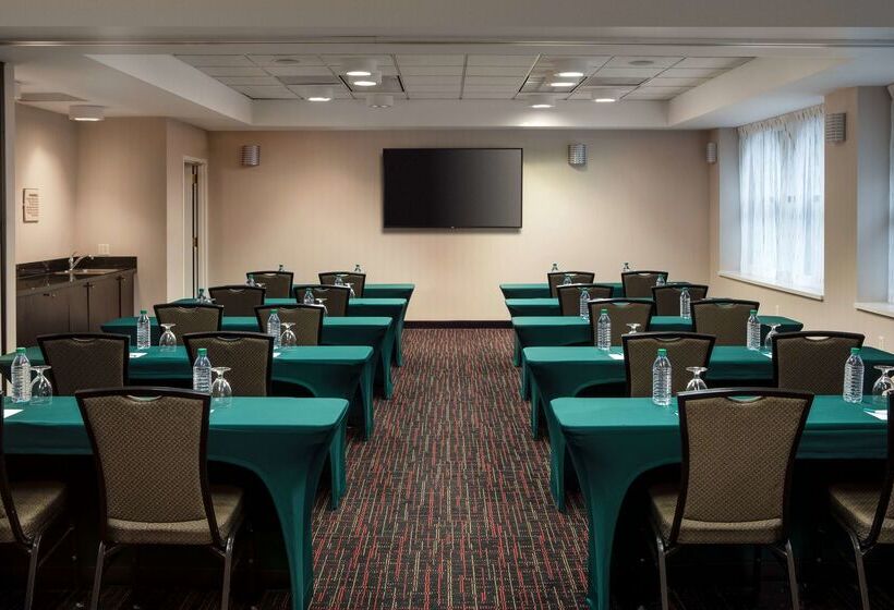 בית מלון כפרי Homewood Suites By Hilton Anaheimmain Gate Area