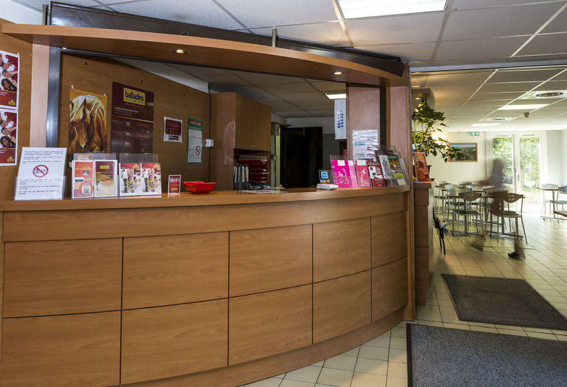 ホテル Hôtel Balladins Bourg En Bresse-Viriat