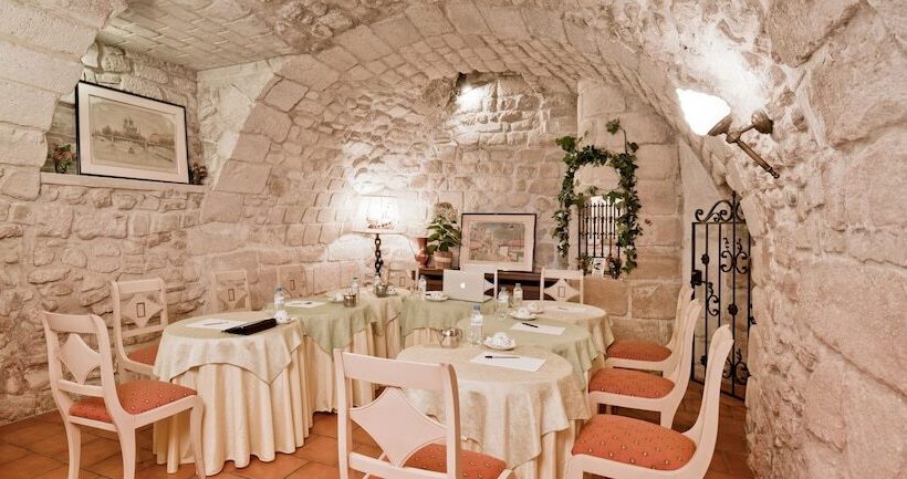 ホテル Hôtel Beaubourg