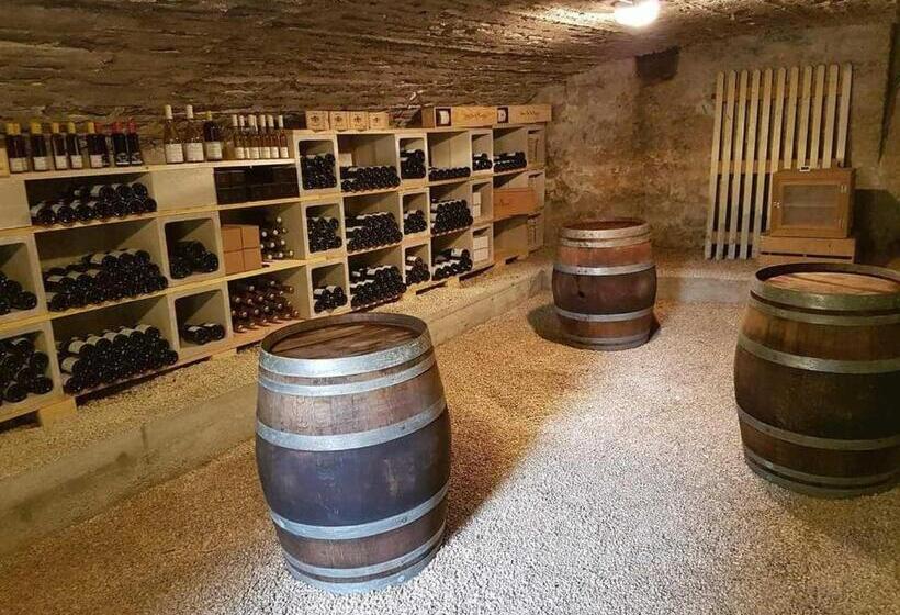 Отель Hôtel De La Ferté