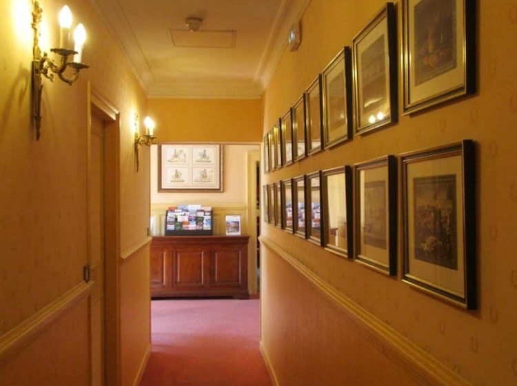 酒店 Hôtel Les Maréchaux