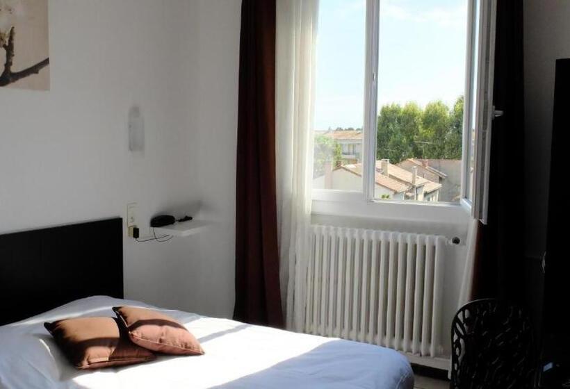 ホテル Hôtel Saint George