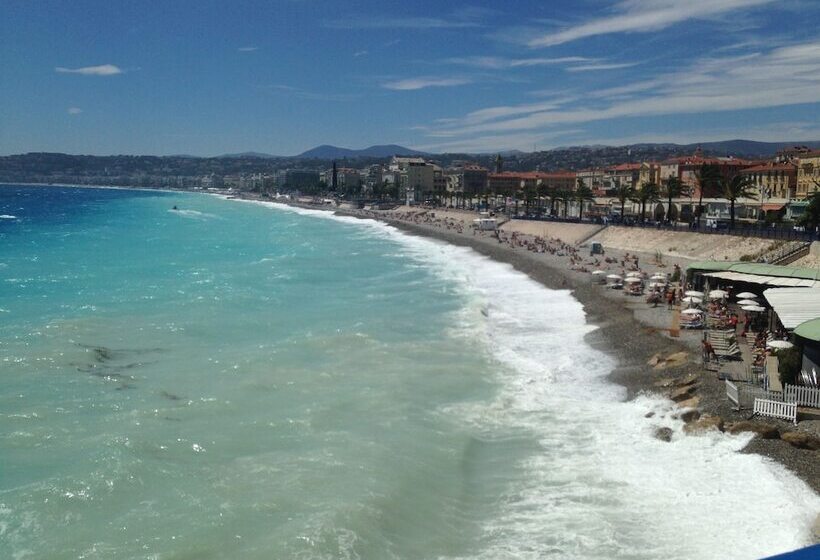 בית מלון כפרי Hôtel Villa La Malouine