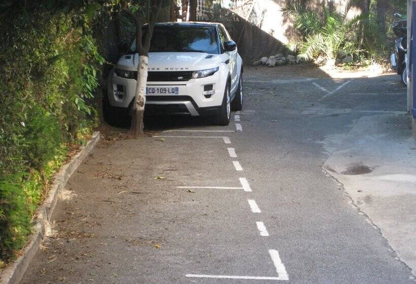 בית מלון כפרי Hôtel Villa La Malouine