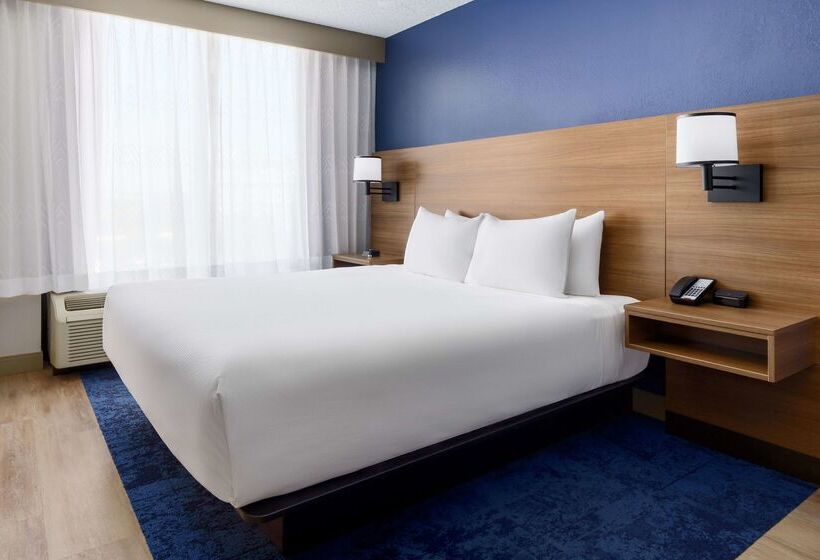 Отель Hyatt Place Across From Universal Orlando Resort