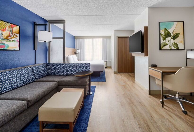 Отель Hyatt Place Across From Universal Orlando Resort