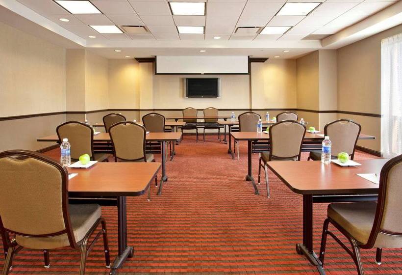 Отель Hyatt Place Across From Universal Orlando Resort