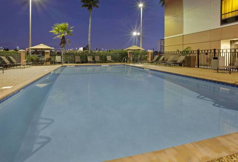 Отель Hyatt Place Across From Universal Orlando Resort