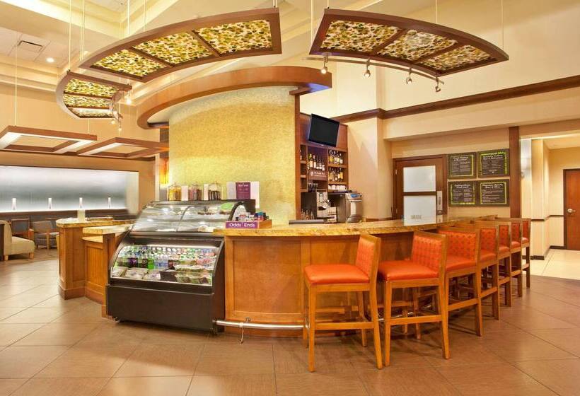 Отель Hyatt Place Across From Universal Orlando Resort