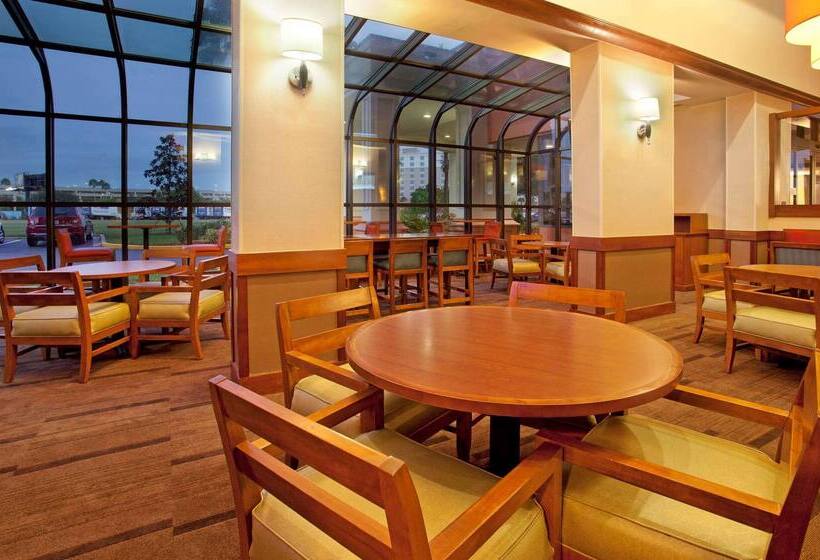 Отель Hyatt Place Across From Universal Orlando Resort