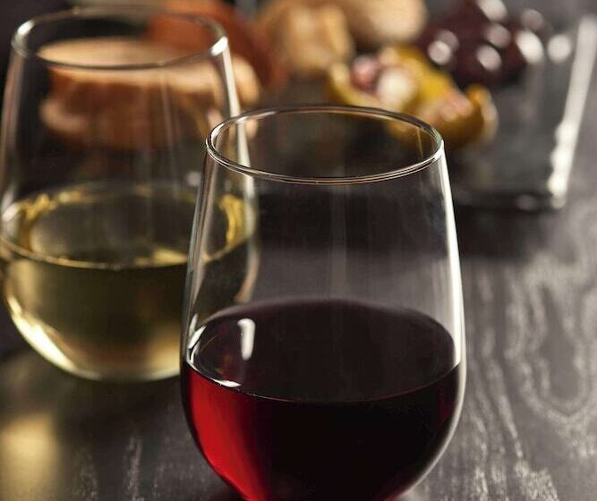 Отель Hyatt Place Across From Universal Orlando Resort