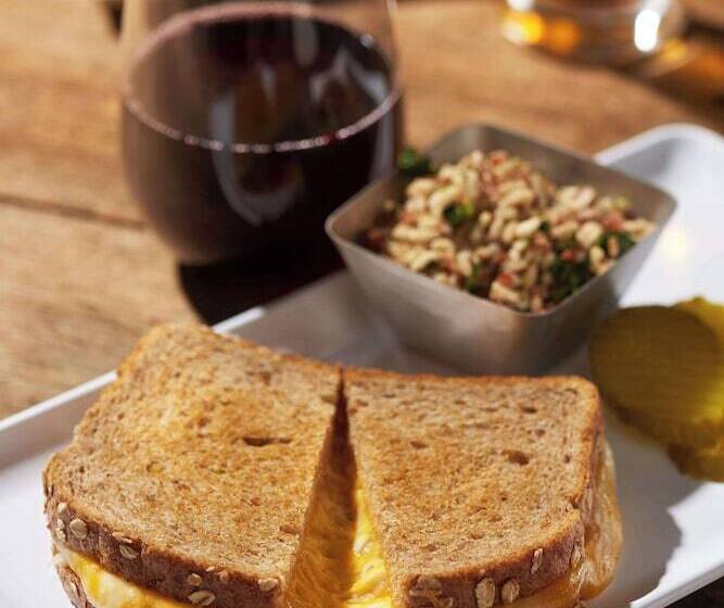 Отель Hyatt Place Across From Universal Orlando Resort