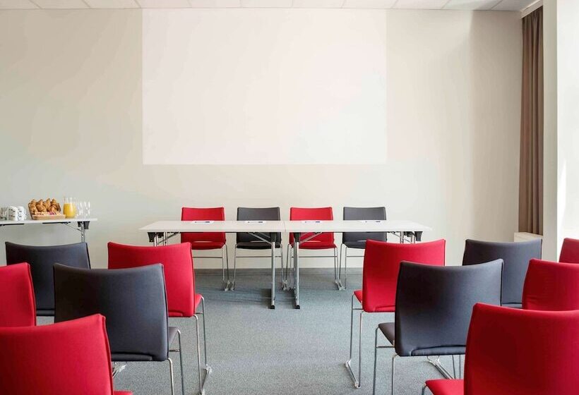 Отель Ibis Poznan Stare Miasto