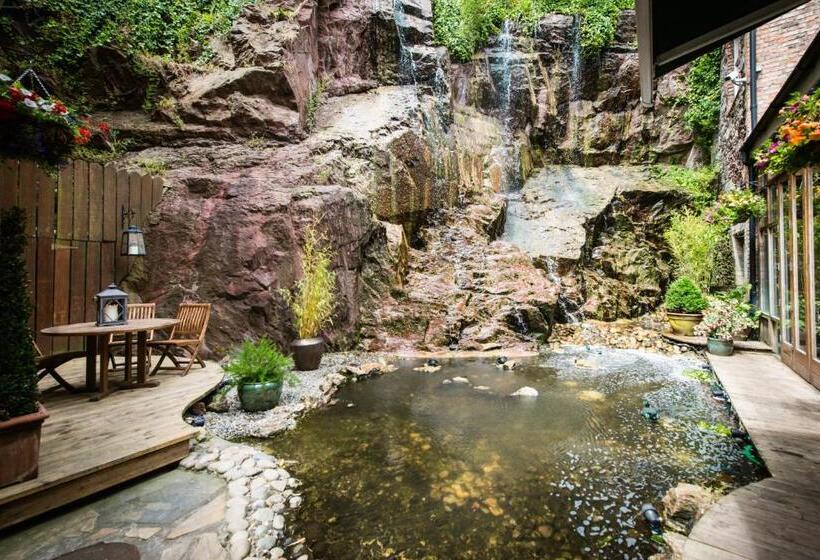 هتل Isaacs Cork City