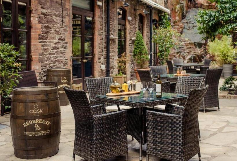 هتل Isaacs Cork City