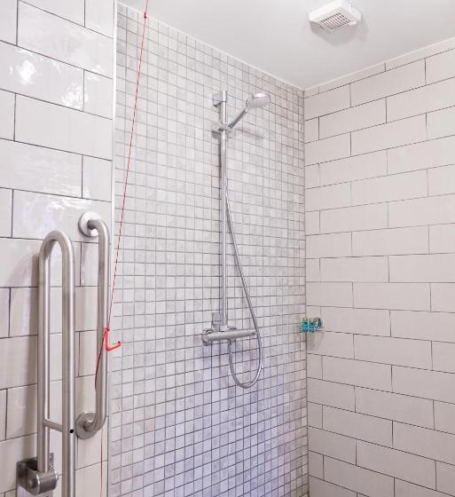 هتل Isaacs Cork City