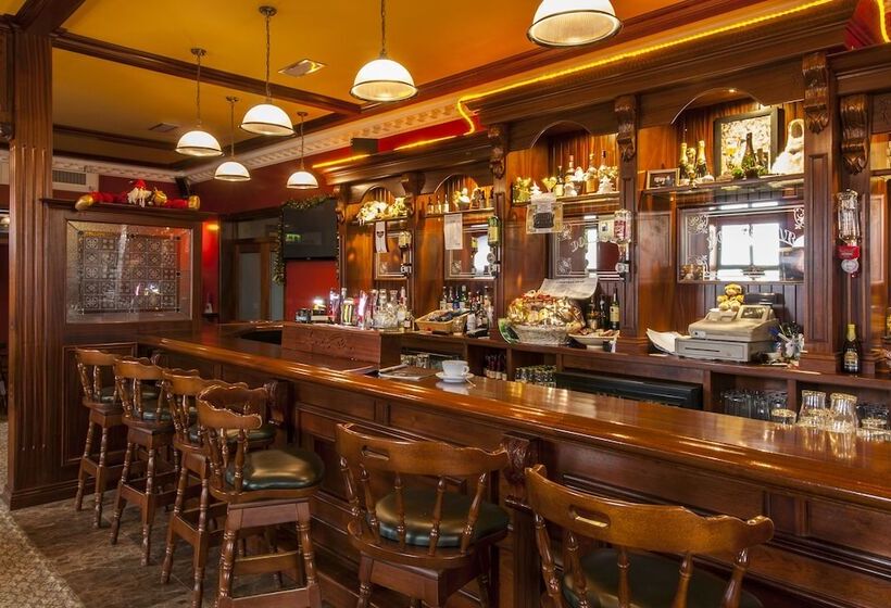 Отель Kilkenny House Boutique