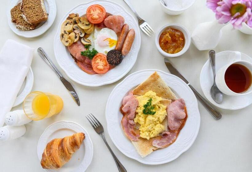 Отель Killarney Lodge