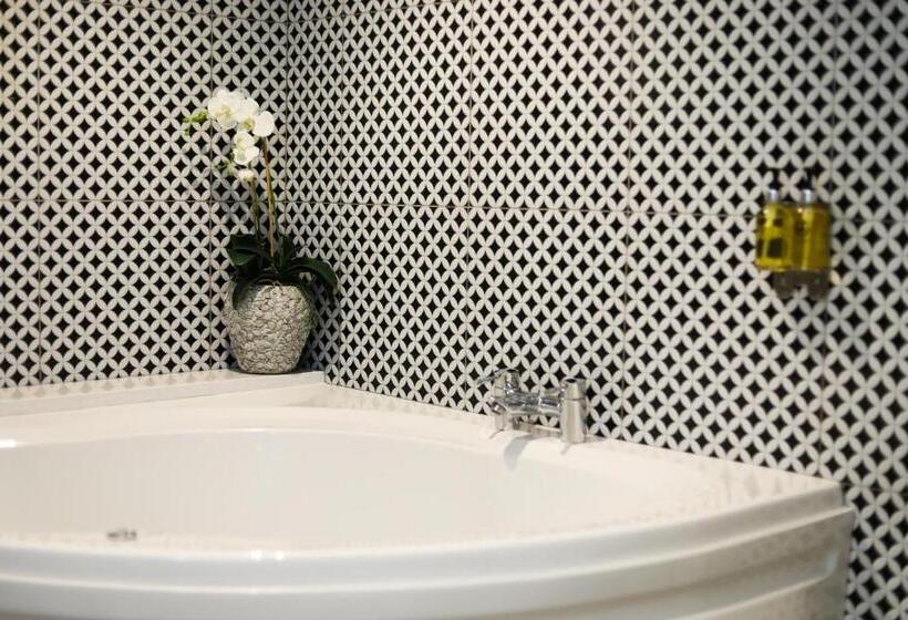 ホテル Killarney Oaks