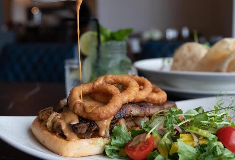 ホテル Killarney Oaks