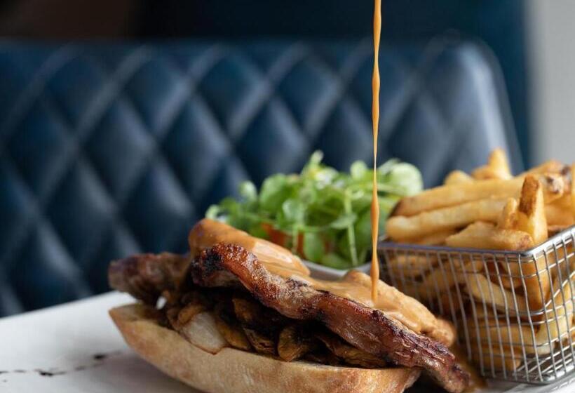 ホテル Killarney Oaks