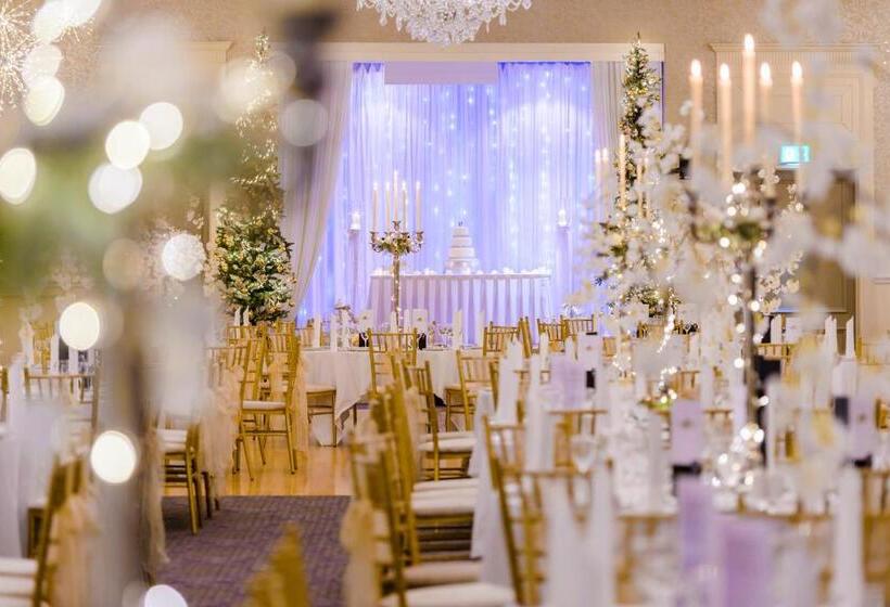 ホテル Killarney Oaks