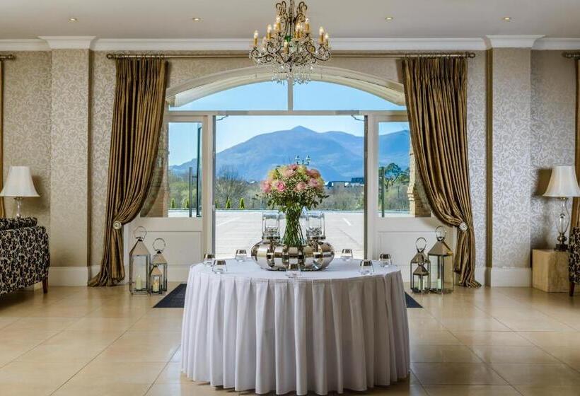 ホテル Killarney Oaks