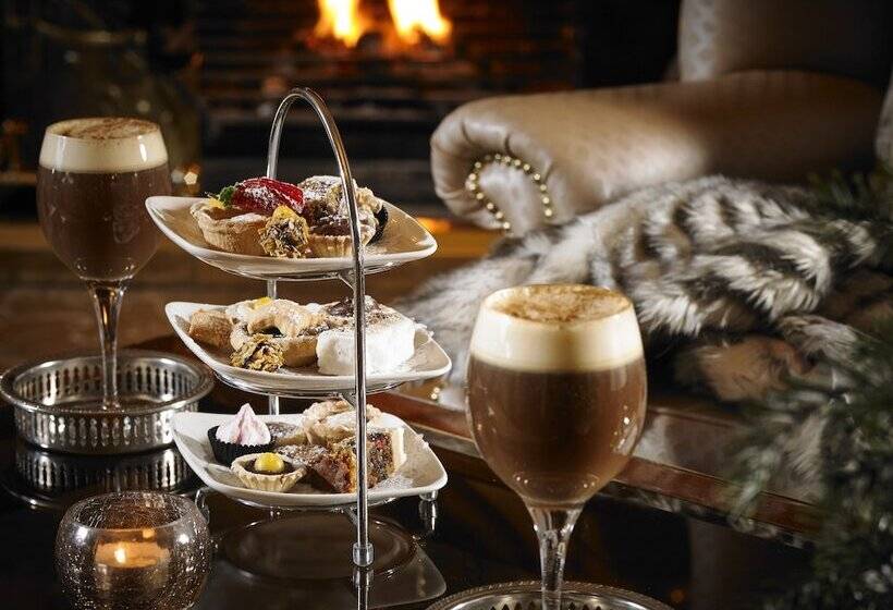 Отель Killarney Royal