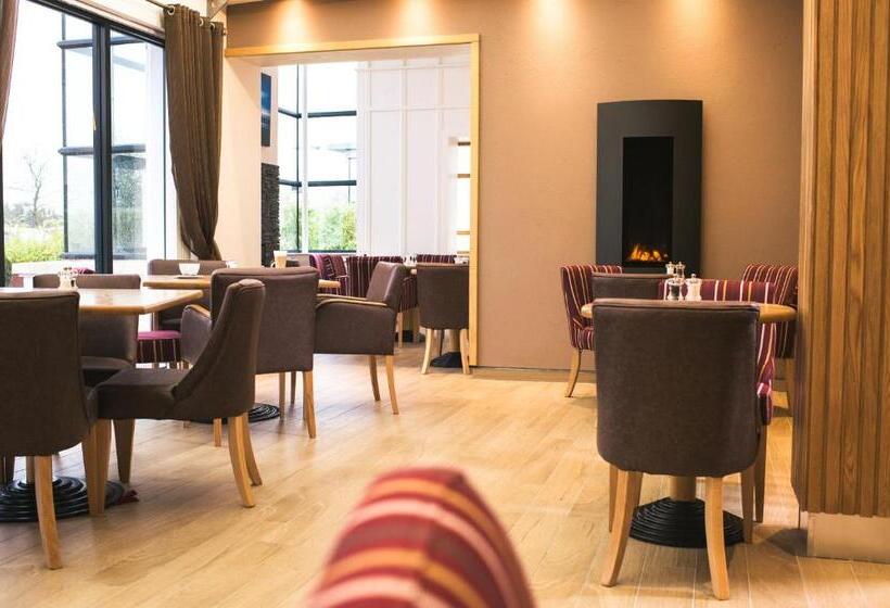 La Mon Hotel & Country Club