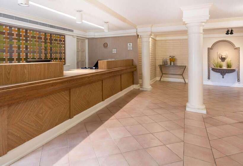 فندق La Quinta East Deerfield Beach   Boca Raton