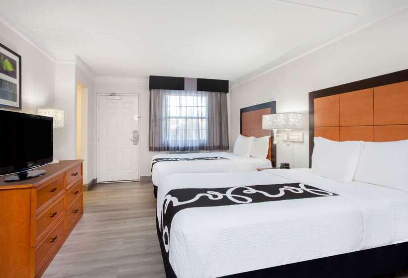 호텔 Baymont By Wyndham Fort Myers Central