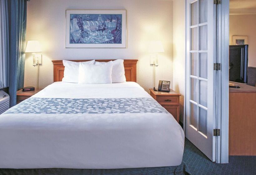 酒店 La Quinta Inn By Wyndham Moline Airport