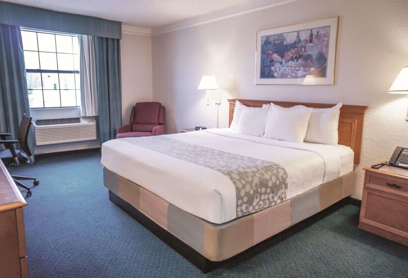 酒店 La Quinta Inn By Wyndham Moline Airport